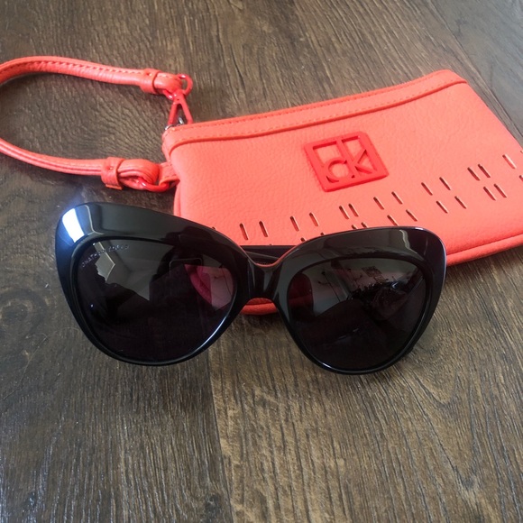 Jonathan Adler Accessories - Beautiful REM Eyewear Sunnies